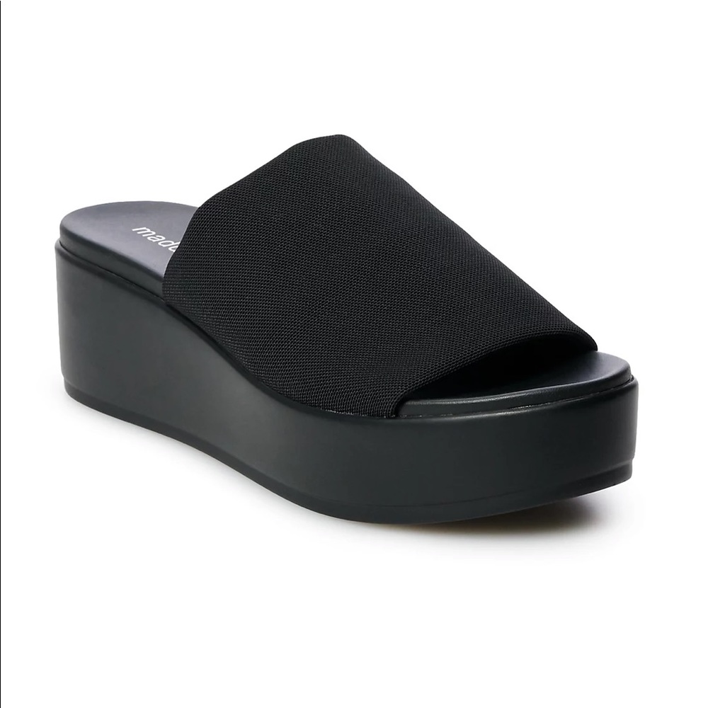 Madden Girl Shelbie Sandal- size 6